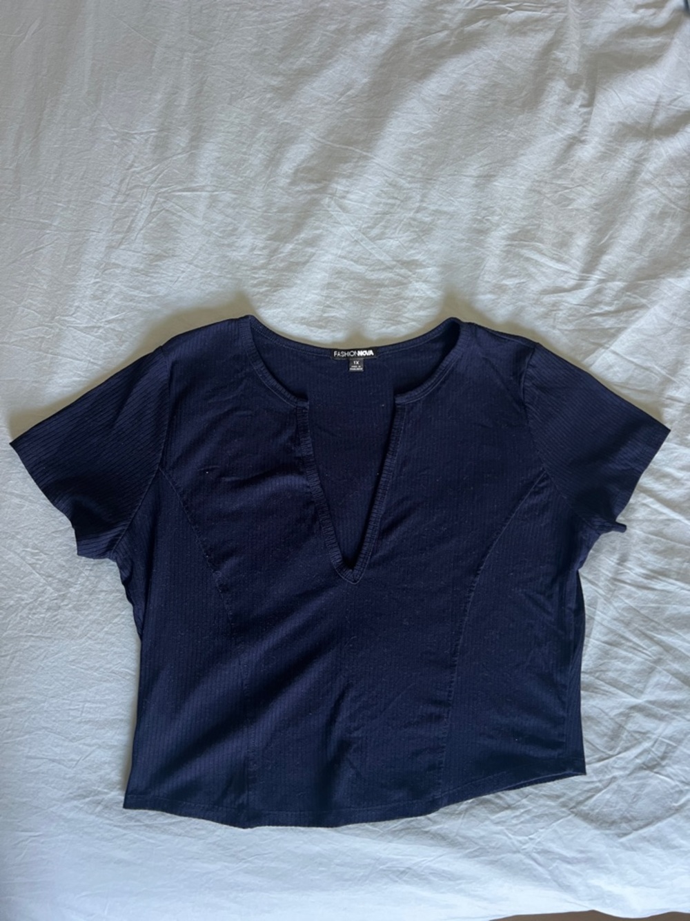 Fashion Nova Navy Ribbed V-Notch Crop Top